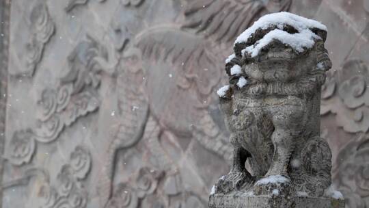 古城雪景石狮子