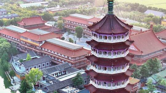 航拍扬州高旻寺运河河道寺庙塔游客全景空景