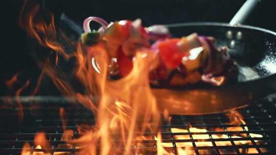 大火烹饪食物视频素材模板下载
