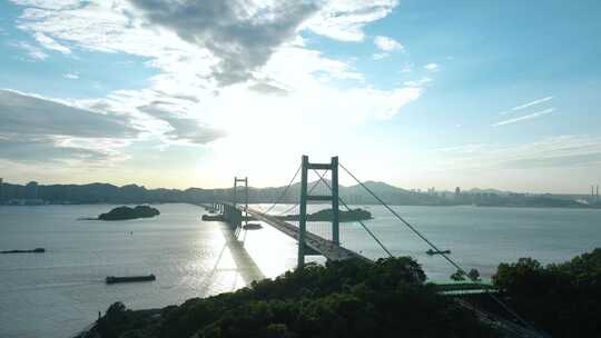 阳光下的虎门大桥航拍延时海上桥梁夕阳交通