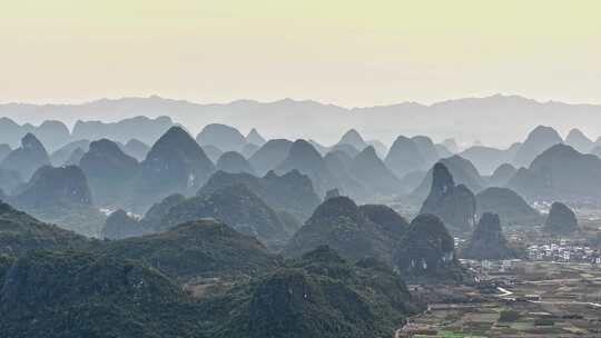 桂林山水喀斯特地貌航拍中国