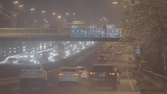 城市夜晚雪景 冬天雪景夜晚