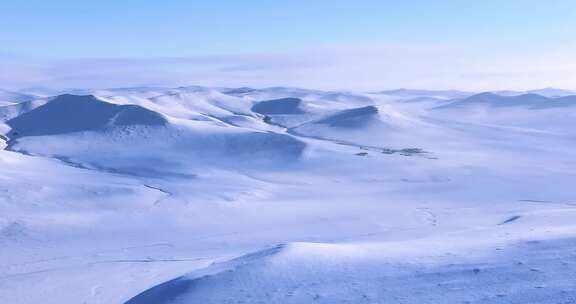 冬季雪山航拍