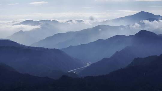 水墨江南山峦叠嶂航拍4K自然绿水青山云海视频素材模板下载