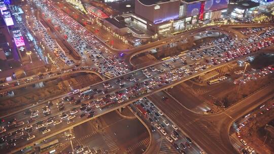 北京国贸桥通勤车流夜景