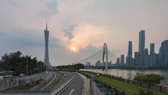 广州塔与珠江新城日转夜延时风光