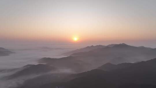 航拍千山云雾缭绕日出