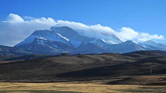 西藏阿里地区纳木那尼峰雪山云雾日落延时