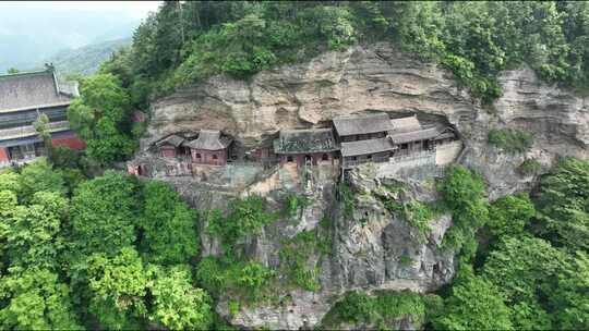 湖北武当山山腰航拍