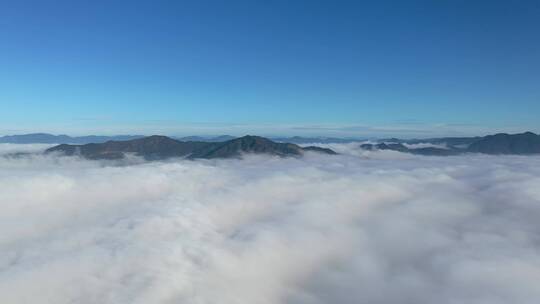 山峰云海延时航拍山水自然风光