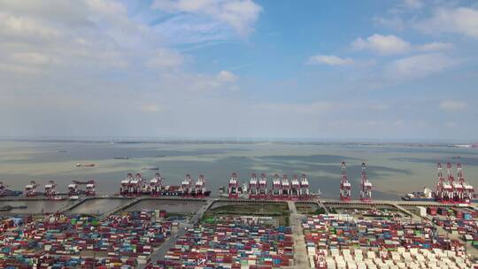 上海上港集箱外高桥码头国际物流集箱航拍