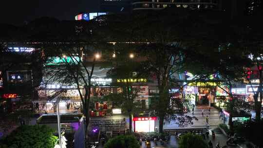 夜晚路边店面航拍店铺街景小店商店街道商铺