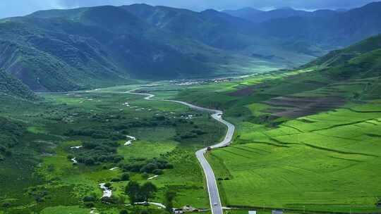 航拍草原 田野风光