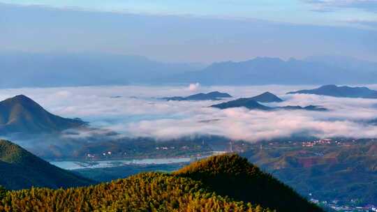 航拍山区高山云海低雾平流雾空镜头