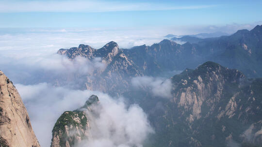 航拍陕西西岳华山山顶云海自然风光