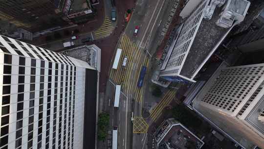 俯拍香港湾仔区马路交通