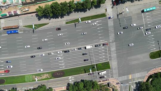 城市交通马路十字路口无人机航拍俯拍