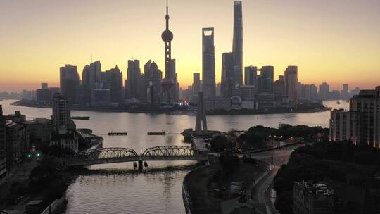 上海外白渡桥黎明