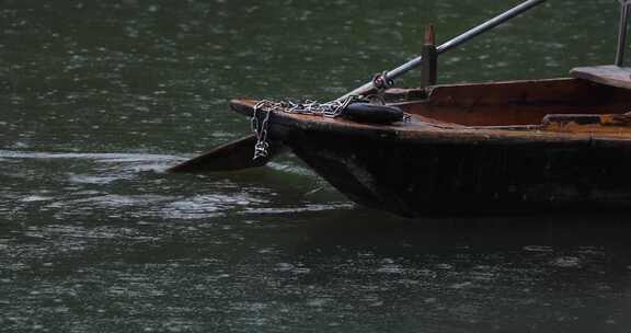 杭州西湖中式园林初夏细雨荷叶曲院风荷