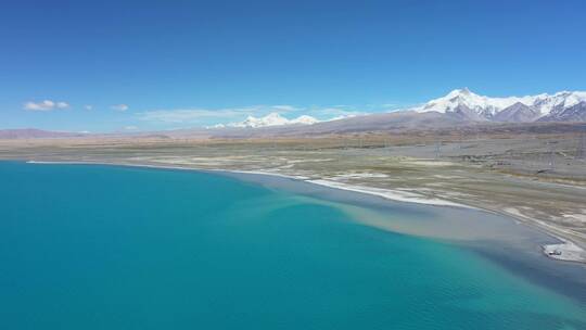 航拍佩枯措和希夏邦马峰