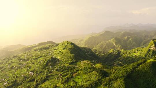 4k航拍山村晚霞