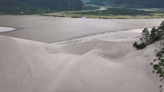 西藏林芝佛掌沙丘航拍