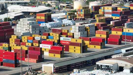 海法港码头与集装箱船、货舱平台和杂货船的视频素材模板下载