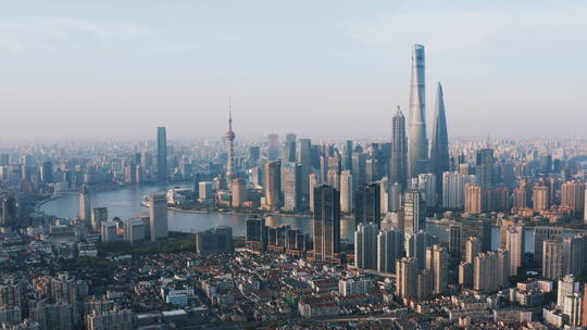 上海外滩大城市航拍蓝天高楼大厦夕阳电影感