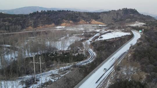 雪地行进的车5