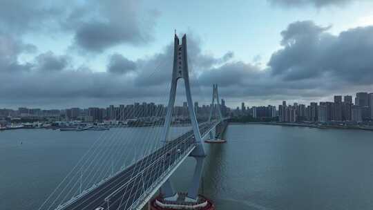 航拍湛江海湾大桥