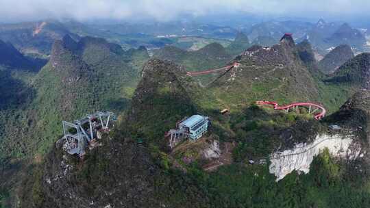 空中俯瞰阳朔如意峰景区壮美山脉