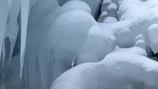 壮观的冰雪覆盖景象特写