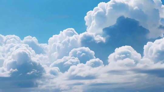 蓝天蓬松白云风景
