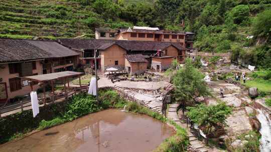 航拍浙江丽水云和梯田风景区白银谷古村落