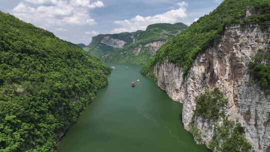 贵州毕节乌江渡水库峡谷自然风光航拍