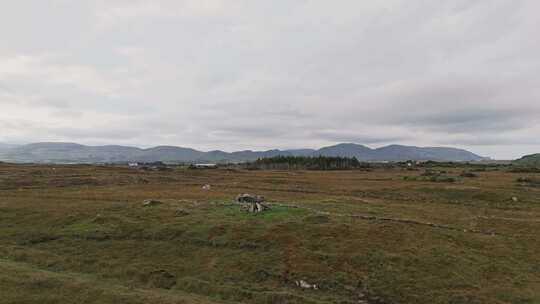 Dolmen，Drone，基尔克鲁尼，爱