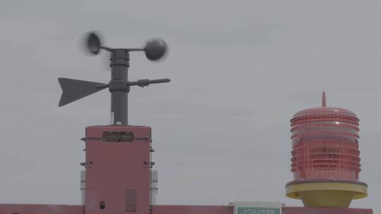 机场气象站风向标不同风力下转动LOG视频素材模板下载