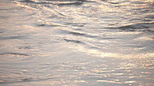 河流 流水 水面 奔流 江河 波涛 波浪翻滚