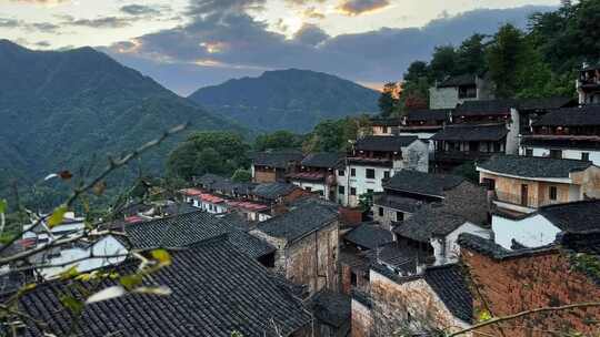 婺源篁岭晒秋山间村落风景俯瞰全景