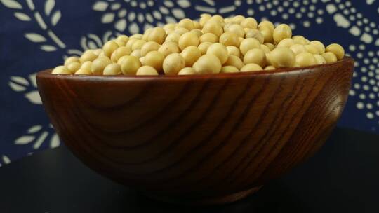 新鲜黄豆有机食品豆类五谷杂粮4k视频旋转