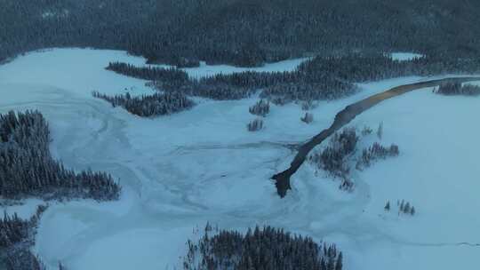 新疆北疆阿勒泰喀纳斯冬季雪景童话世界航拍