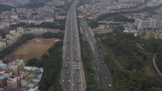 航拍深圳城市道路交通