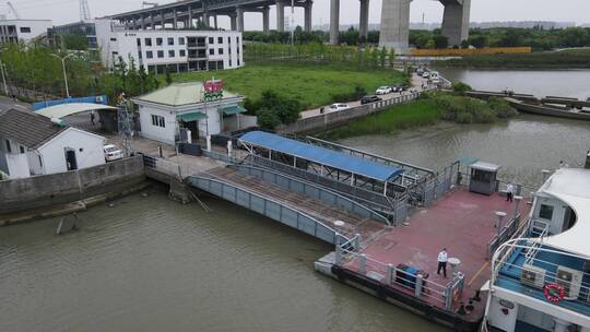 上海黄浦江轮渡渡口4K航拍视频素材模板下载