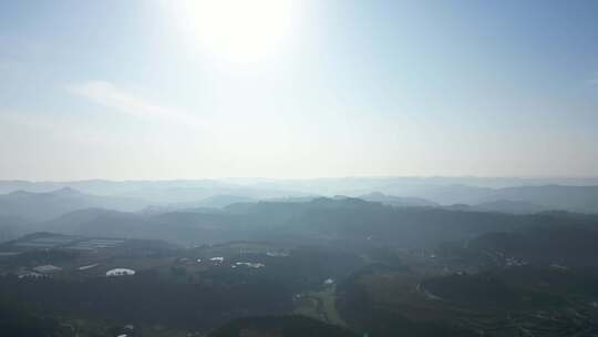 山川云雾千里江山