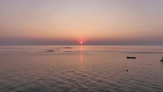 4K唯美海上日落日出航拍