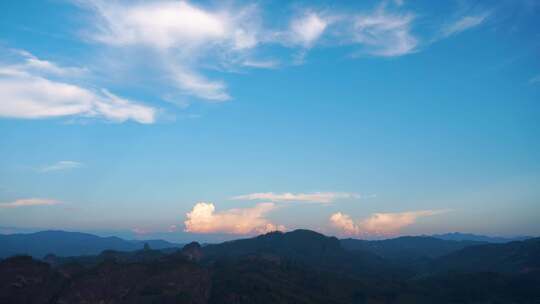 武夷山日落延时山峰光影变化晚霞唯美风景