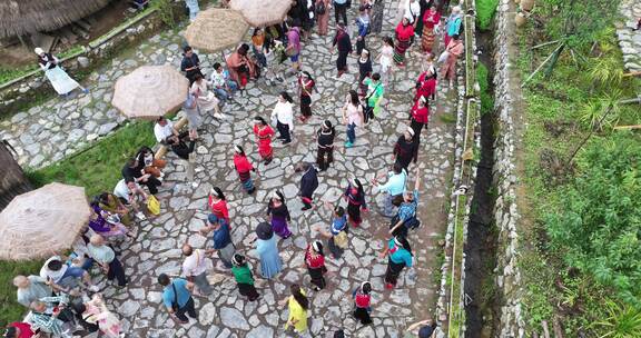 翁丁原始部落祭祀活动