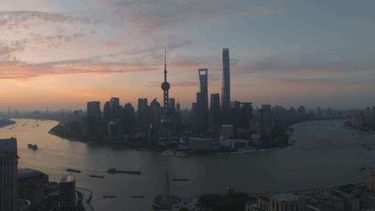 上海浦东陆家嘴黄浦江东方明珠朝霞日出航拍