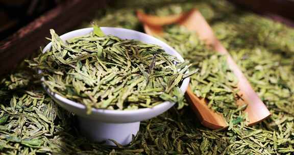 清新的龙井茶叶传统文化茶道茶文化光影扫过