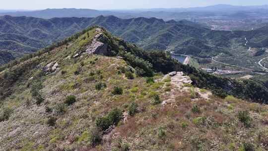 航拍威海里口山里口顶绝望坡秋季山野风景